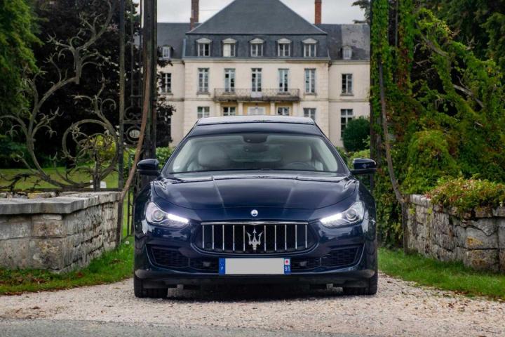 Véhicules funéraires Angerville