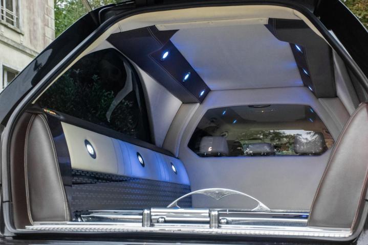 Voitures de transport funéraire Angerville